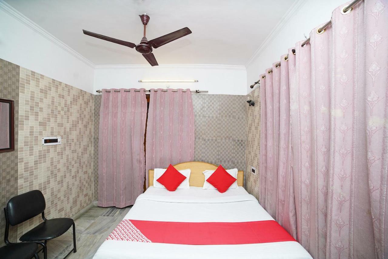 Pantnagar Oyo 39543 Hotel Kk מראה חיצוני תמונה